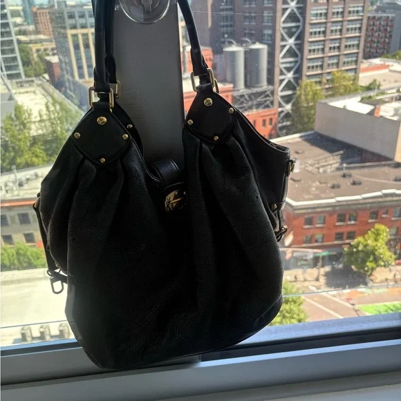 Louis Vuitton Black Leather Tote - Make Me An Offer! - Picture 13 of 16